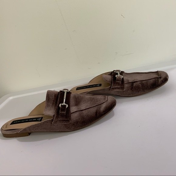 STEVEN BY STEVE MADDEN Mauve Velvet Mule Flats - Picture 4 of 7